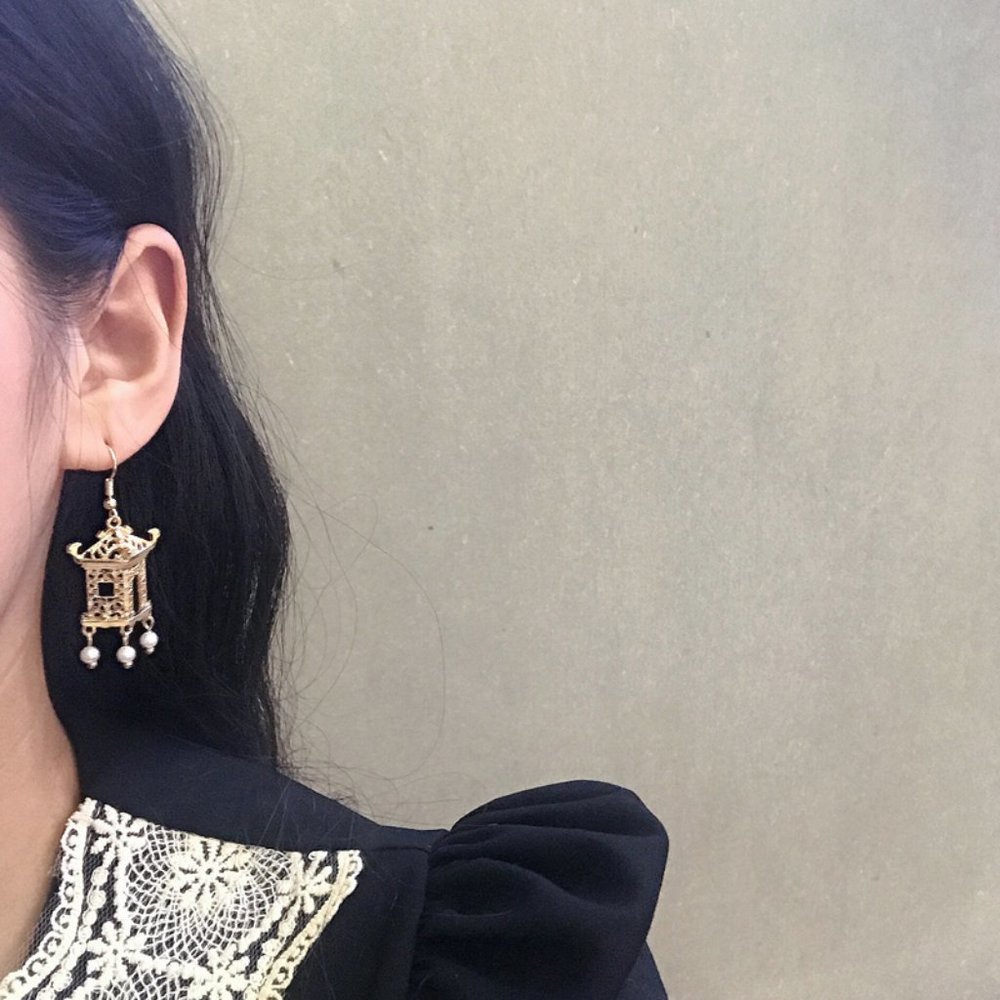 💕Last One Asian Architecture Pearl Earrings - Picture 5 of 5